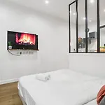 Elegant Bright Studio In Prestigious 7Th Arrondissement