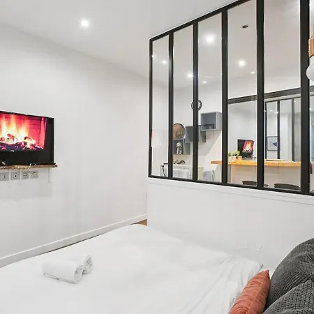 Elegant Bright In Prestigious 7th Arrondissement